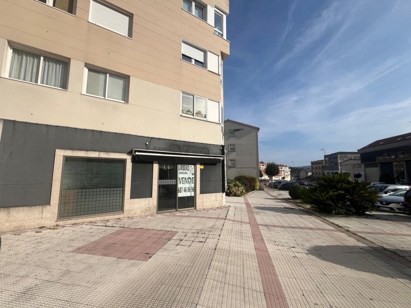 Propiedad comercial en Arteixo, Spain 99 m² No. 274330
