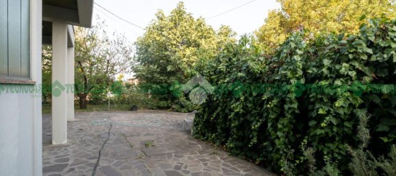 6غرفة فيلا في Castelfranco Emilia, Italy رقم 236008 33