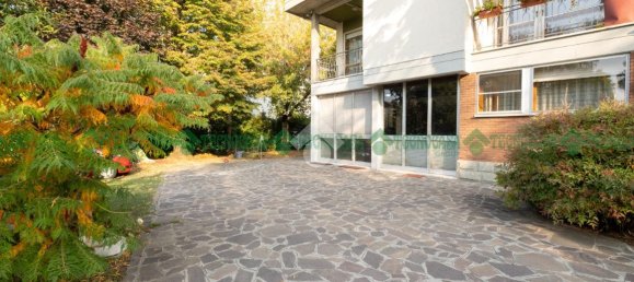 6غرفة فيلا في Castelfranco Emilia, Italy رقم 236008 2