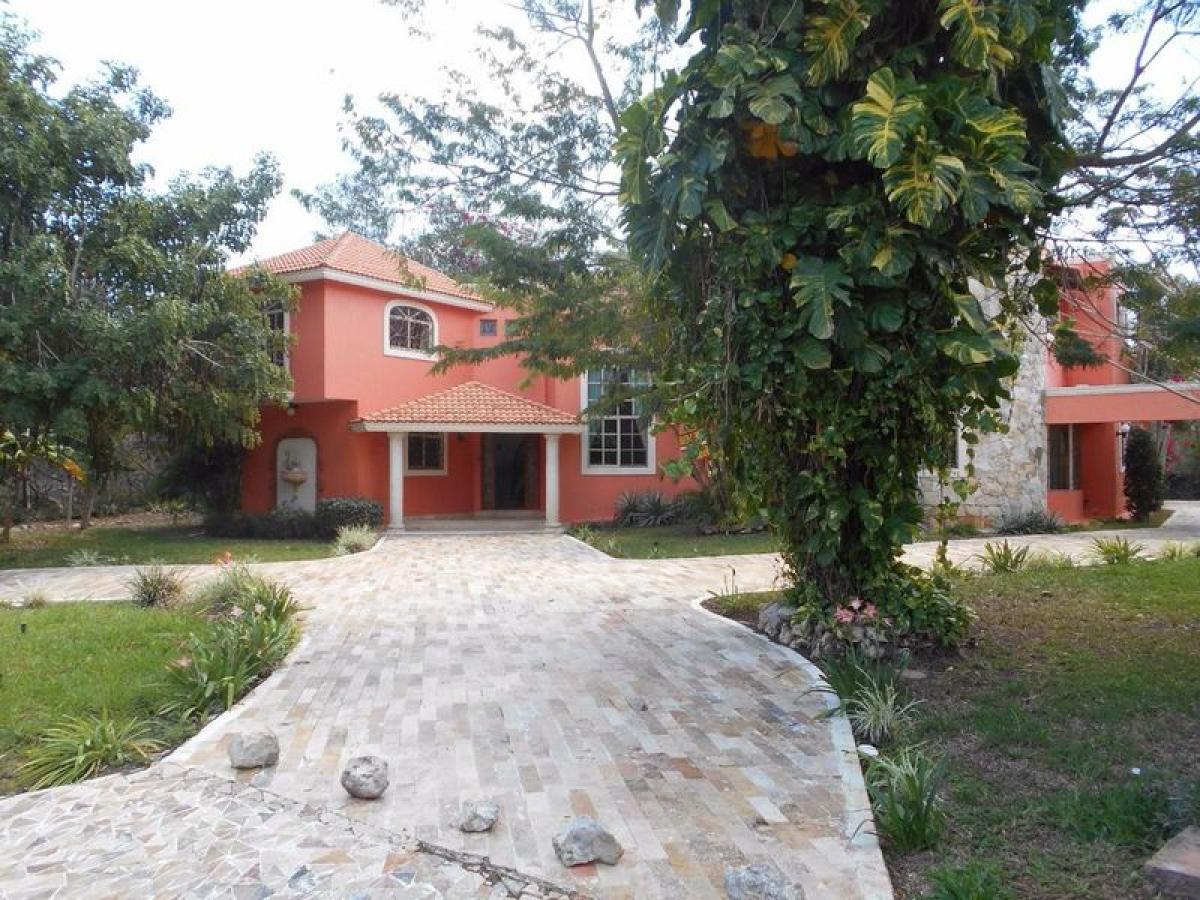 4 bedrooms House in Yucatan, Mexico No. 155501
