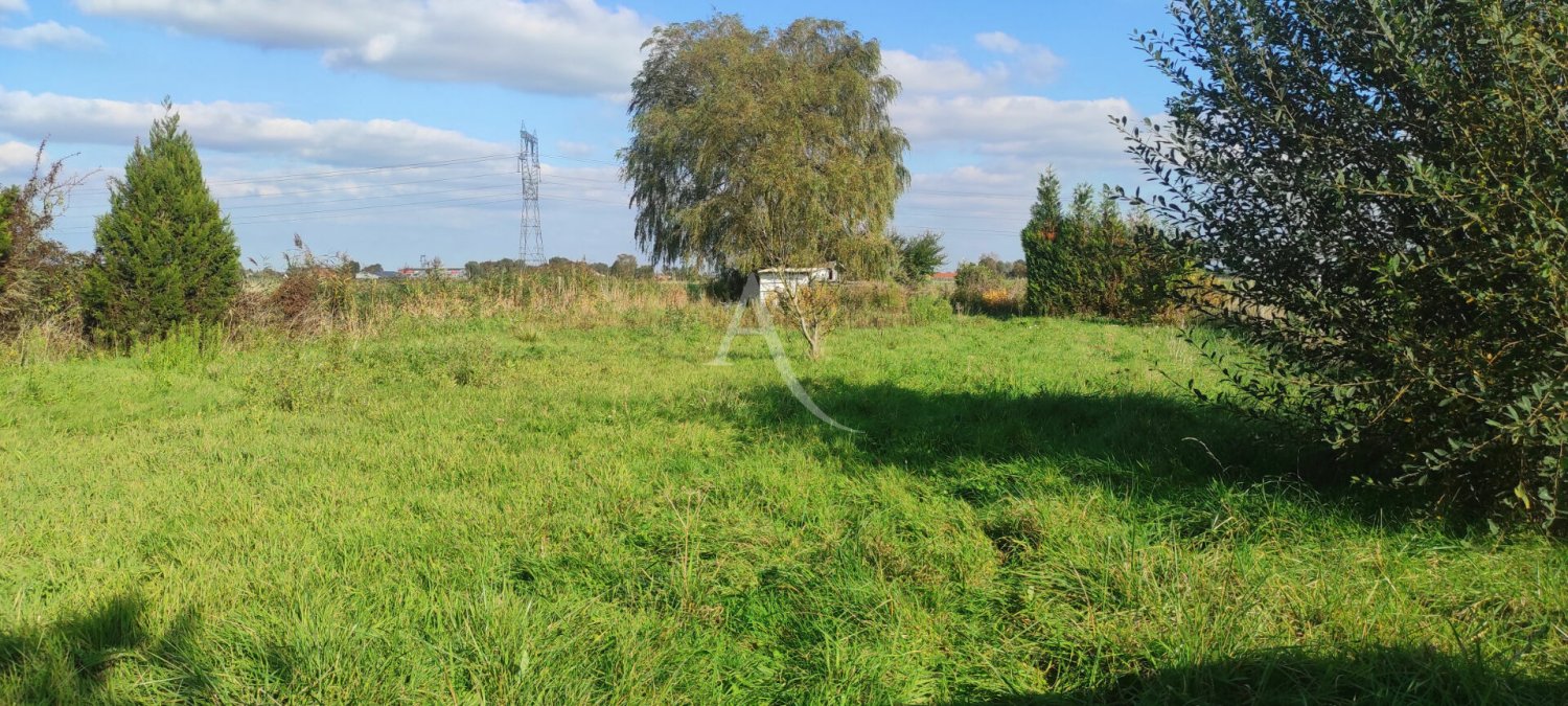  Land in Saint-Pierre-Brouck, France No. 226259