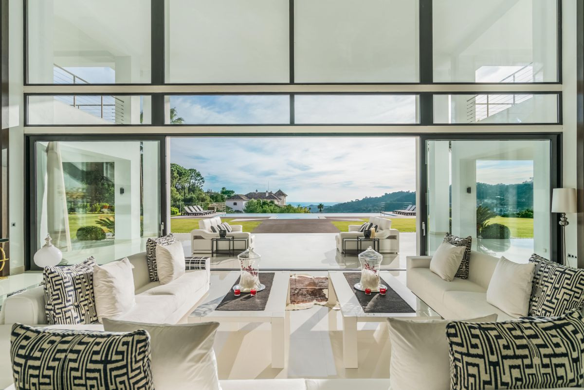 8 bedrooms Villa in La Perla-Torremuelle, Spain No. 2868