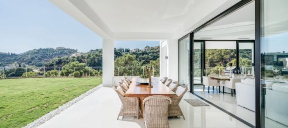 8 bedrooms Villa in La Perla-Torremuelle, Spain No. 2868 10