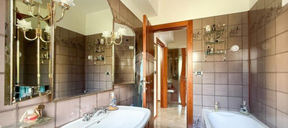 Apartamento T4 em L'Aquila, Italy N.º 328841 40