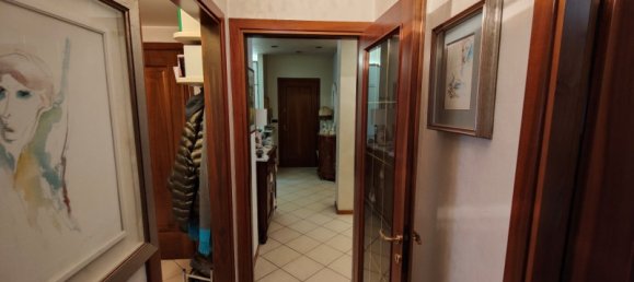 3 bedrooms Apartment in Verona, Italy No. 88010 12