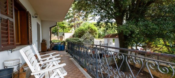 5 Schlafzimmer Villa in Trieste, Italy, Nr. 119165 3