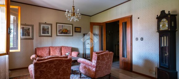 5 Schlafzimmer Villa in Trieste, Italy, Nr. 119165 16
