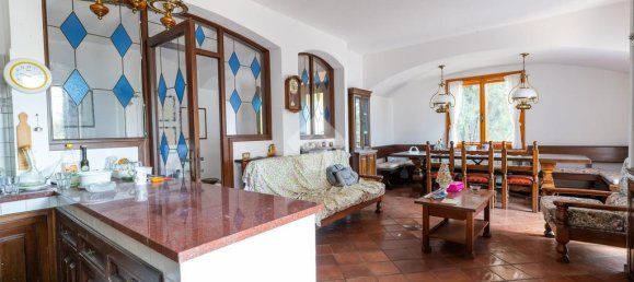 5 Schlafzimmer Villa in Trieste, Italy, Nr. 119165 9