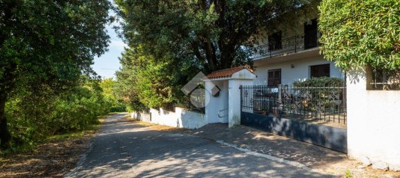 5 Schlafzimmer Villa in Trieste, Italy, Nr. 119165 45