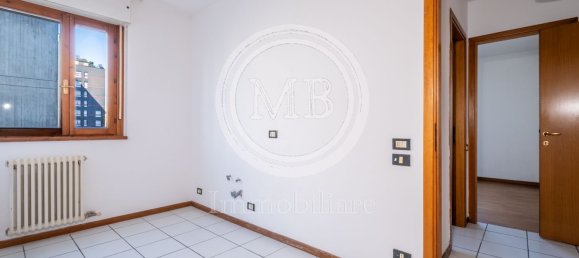 2 bedrooms Apartment in Bergamo, Italy No. 380833 23