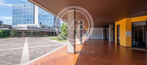 2 bedrooms Apartment in Bergamo, Italy No. 380833 8