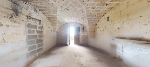 Edificio de 5 habitaciónes en San Donato di Lecce, Italy No. 117738 17