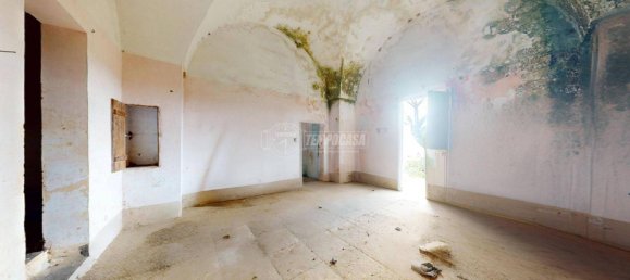 Edificio de 5 habitaciónes en San Donato di Lecce, Italy No. 117738 8