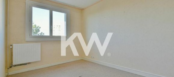 1 bedroom Apartment in Limoges, France No. 306001 8