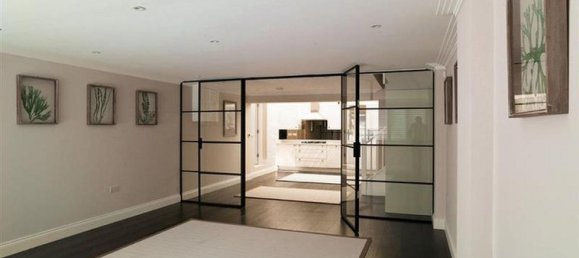 3 bedrooms House in London, United Kingdom No. 756 6