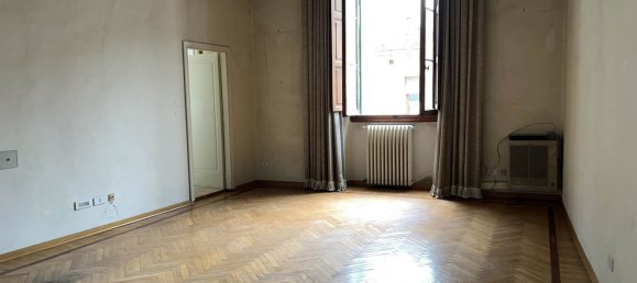 7 rooms Apartment in Pistoia, Italy No. 138943 20
