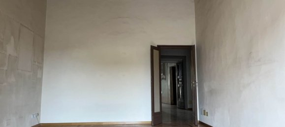 7 rooms Apartment in Pistoia, Italy No. 138943 18