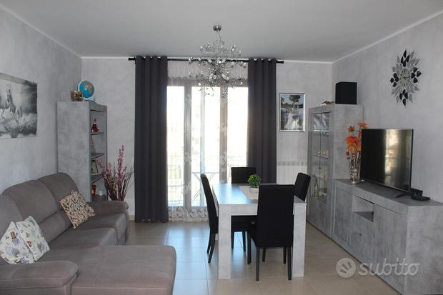 7 rooms Apartment in Chiaravalle, Italy No. 309622