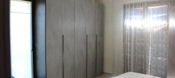7 rooms Apartment in Chiaravalle, Italy No. 309622 3