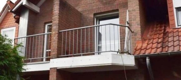 4 rooms Townhouse in Aurich, Germany No. 80326 3