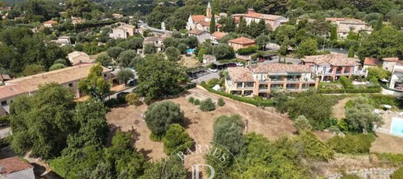 Terreno en Roquefort-les-Pins, France 2749 m² No. 343620 27