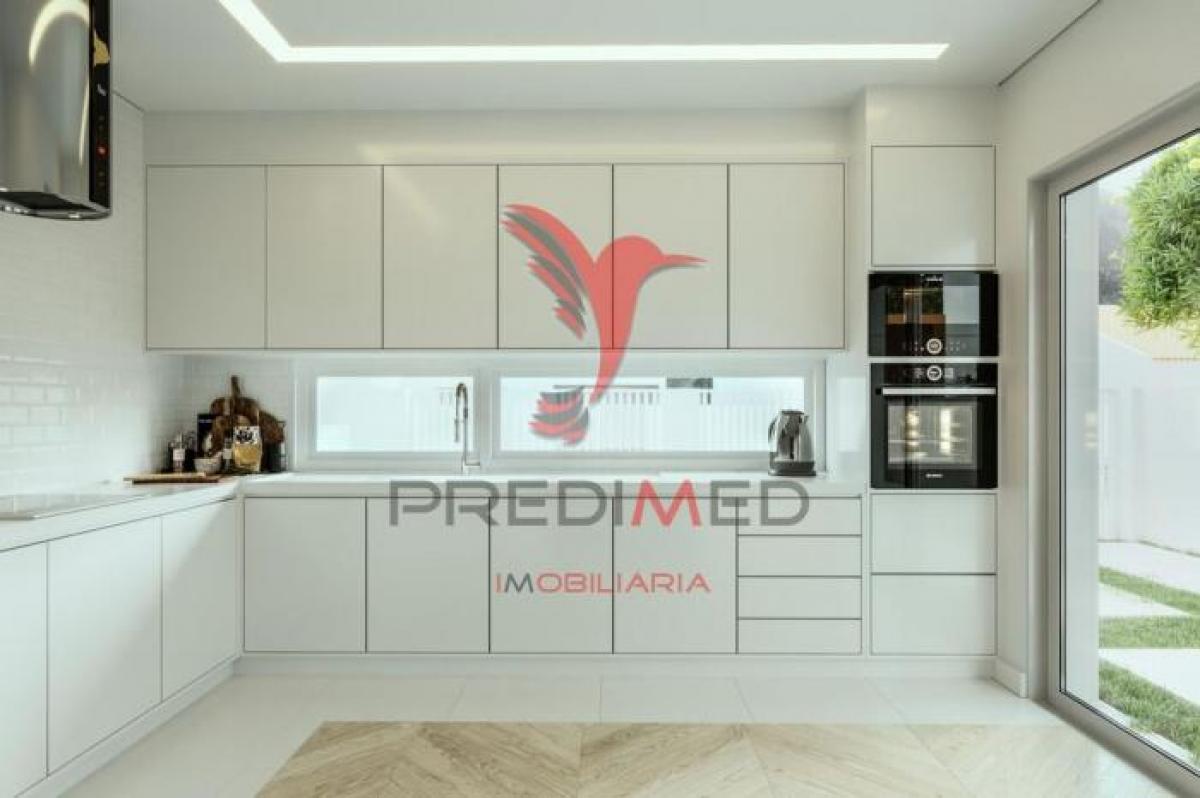 4 bedrooms House in Seixal, Portugal No. 1247