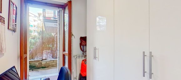 4 rooms Apartment in Rome, Italy No. 69395 13