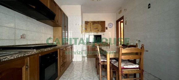 Квартира с 4 комнатами в Санта Мария Капуа Ветере, Италия № 3060 8