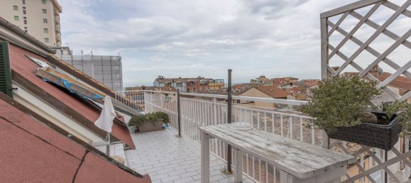 2-Zimmer Penthouse in Porto Recanati, Italy, Nr. 110927 14