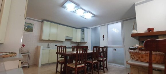 Вилла с 4 спальнями в Сан Джованни Лупатото, Италия № 380239 3