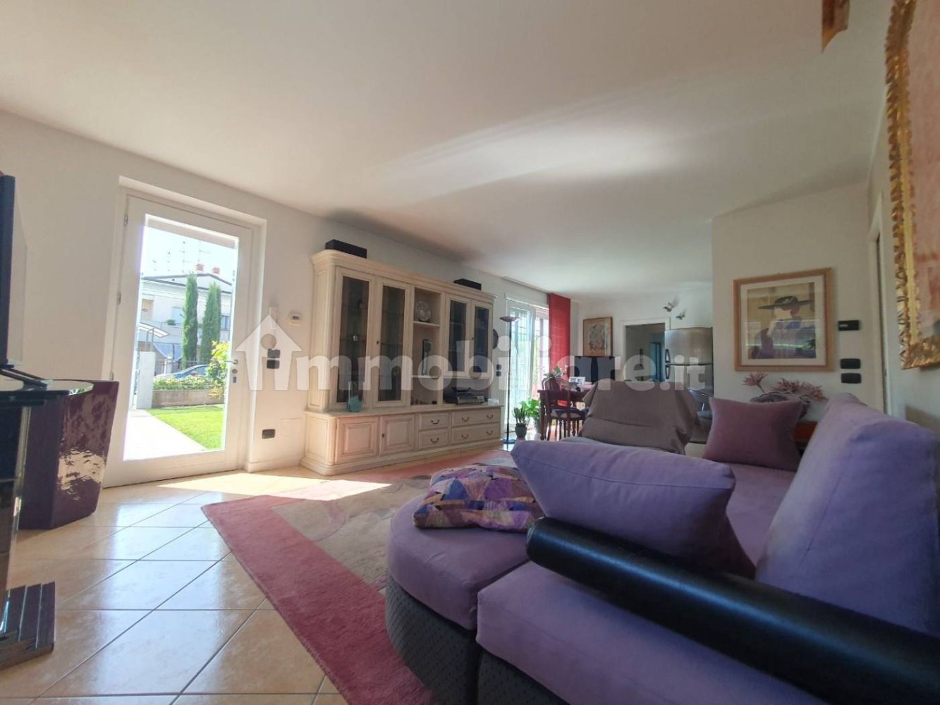 Вилла с 4 спальнями в Сан Джованни Лупатото, Италия № 380239