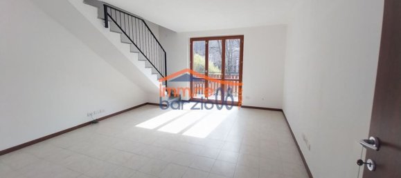 Квартира с 2 комнатами в Кремено, Италия № 128003 2