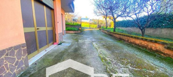 30m² Garage in Rome, Italy No. 124264 8