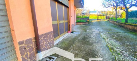 30m² Garage in Rome, Italy No. 124264 17