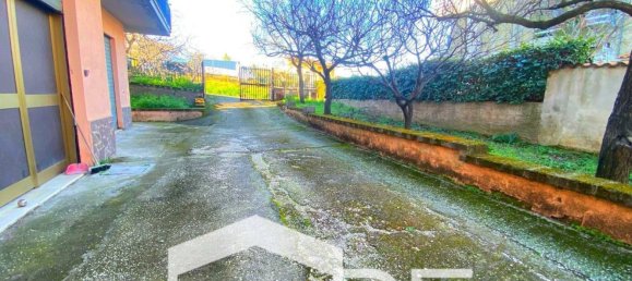 30m² Garage in Rome, Italy No. 124264 22