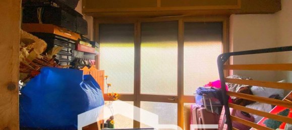 30m² Garage in Rome, Italy No. 124264 4