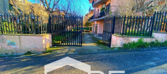 30m² Garage in Rome, Italy No. 124264 21