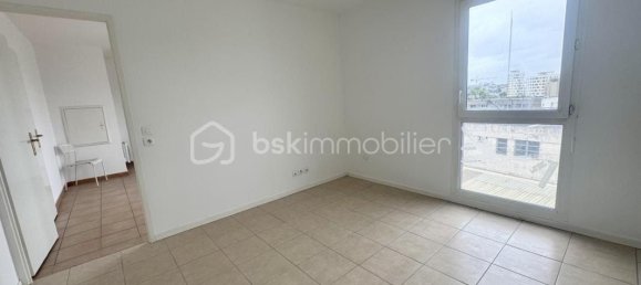 1 Schlafzimmer Wohnung in La Courneuve, France, Nr. 294123 2