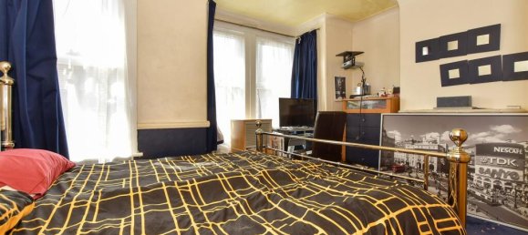 Casa T3 em Chingford, United Kingdom N.º 3944 7