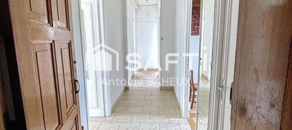 Apartamento de 3 dormitorios en Douai, France No. 152888 2