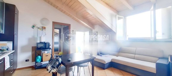 1 bedroom Apartment in Seregno, Italy No. 276360 5