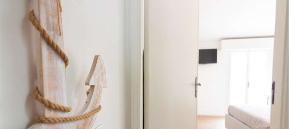 2 bedrooms Apartment in Pesaro, Italy No. 374087 5