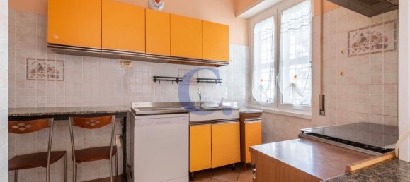 4 bedrooms Apartment in Rome, Italy No. 357024 19