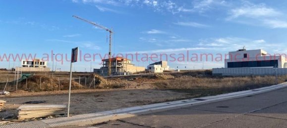 300m² Land in Villares de la Reina, Spain No. 70332 3
