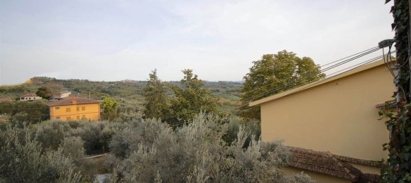 2-salle Appartement à Poggio Mirteto, Italy No. 30747 6