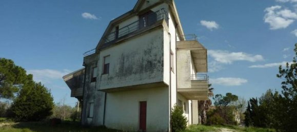 5 rooms House in Offida, Italy No. 253285 3