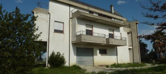 5 rooms House in Offida, Italy No. 253285 7