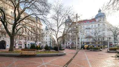 Квартира с 3 комнатами в Бригиттенау, Австрия № 153840