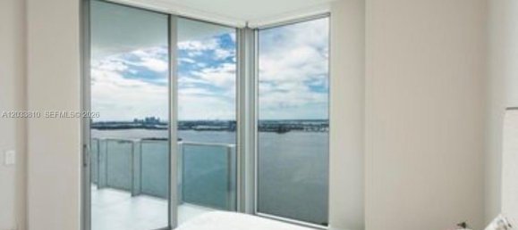 1 dormitorio propiedad comercial en alquiler en Miami, Miami-Dade, Florida, USA № 614950 7