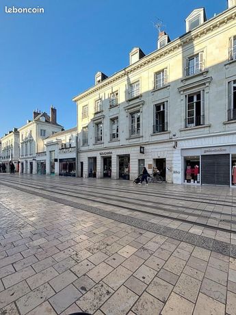 Estudio en Tours, France No. 314172